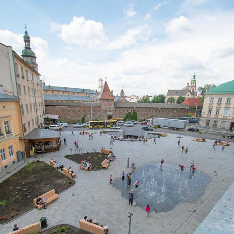 Аpartments In The Center Lägenhet Lviv Exteriör bild